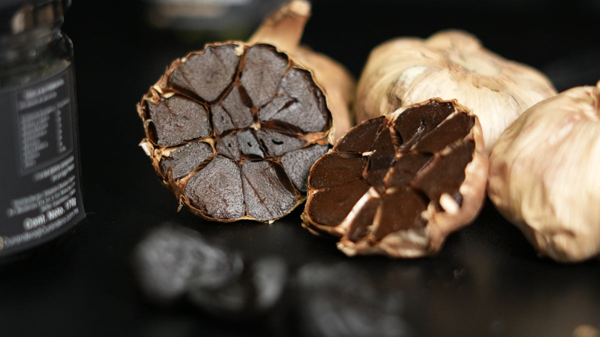 Ajo Negro Curandero en Bulbo — 500 g